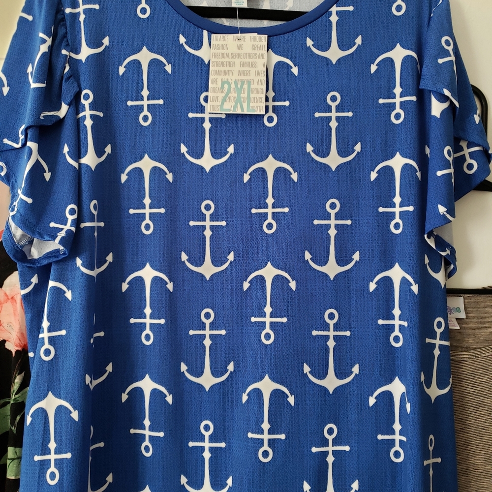 NWT Lularoe Olive top